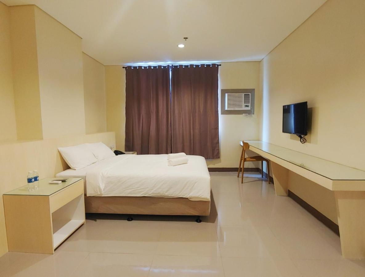 Kaizen Suites Manila Exterior foto