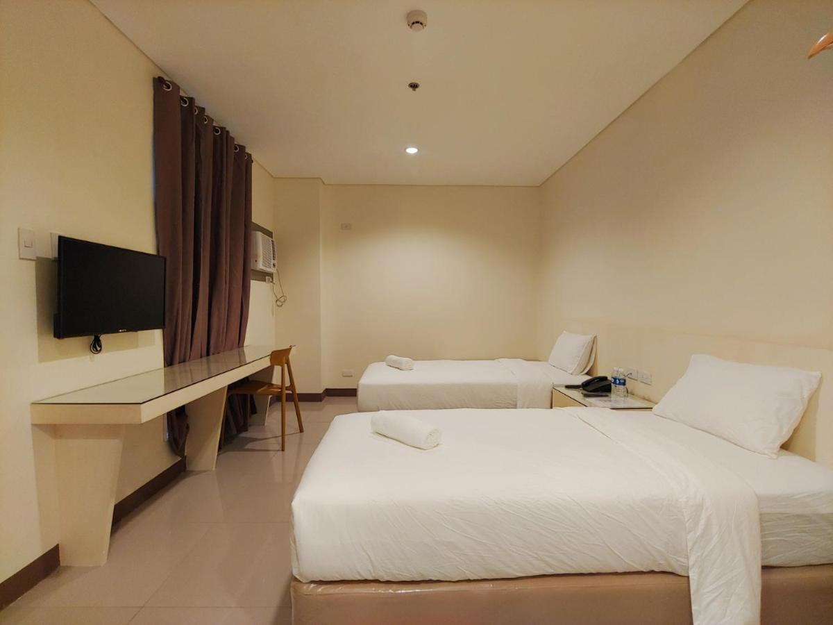 Kaizen Suites Manila Exterior foto