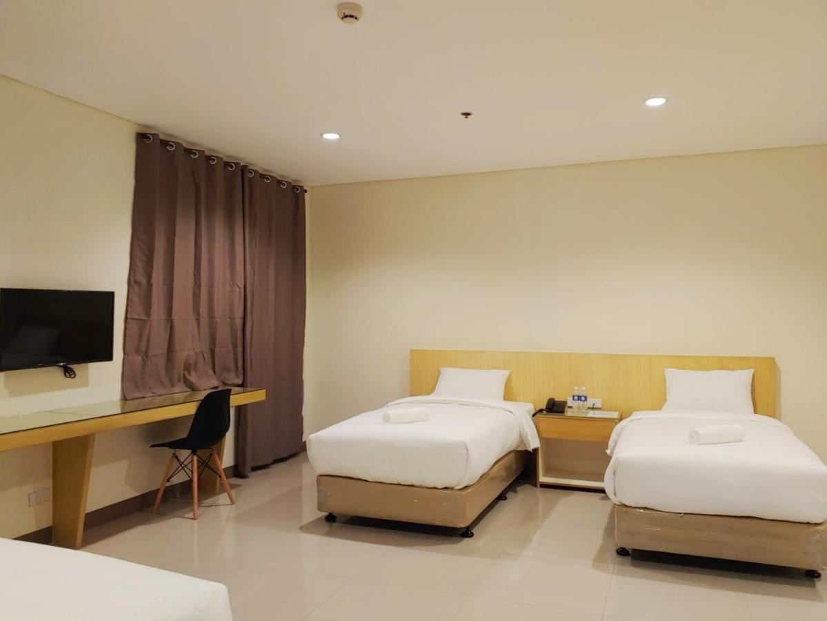 Kaizen Suites Manila Exterior foto
